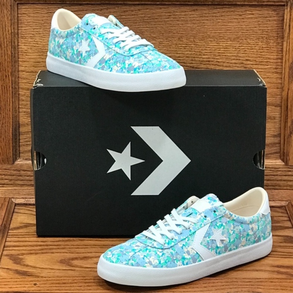 Converse Breakpoint Ox Fresh Cyan Floral Low Top Sneakers 555952C Size Women 10